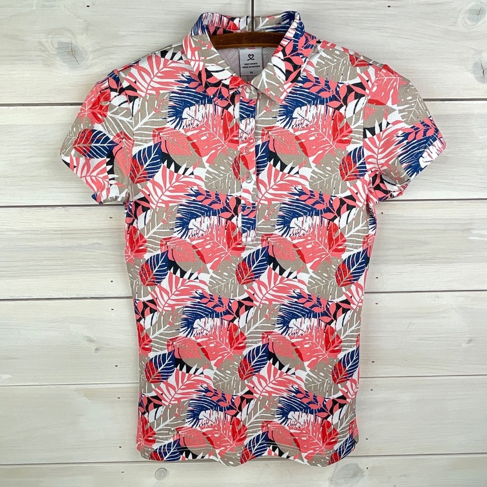 Women's Daily Sports Flair Vivid Athletic Athletic Short Sleeve Top - NWT
